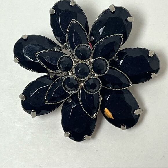 VTG French Jet Black Flower Brooch Set of 3 Silver tone Mourning Faceted - Picture 6 of 11